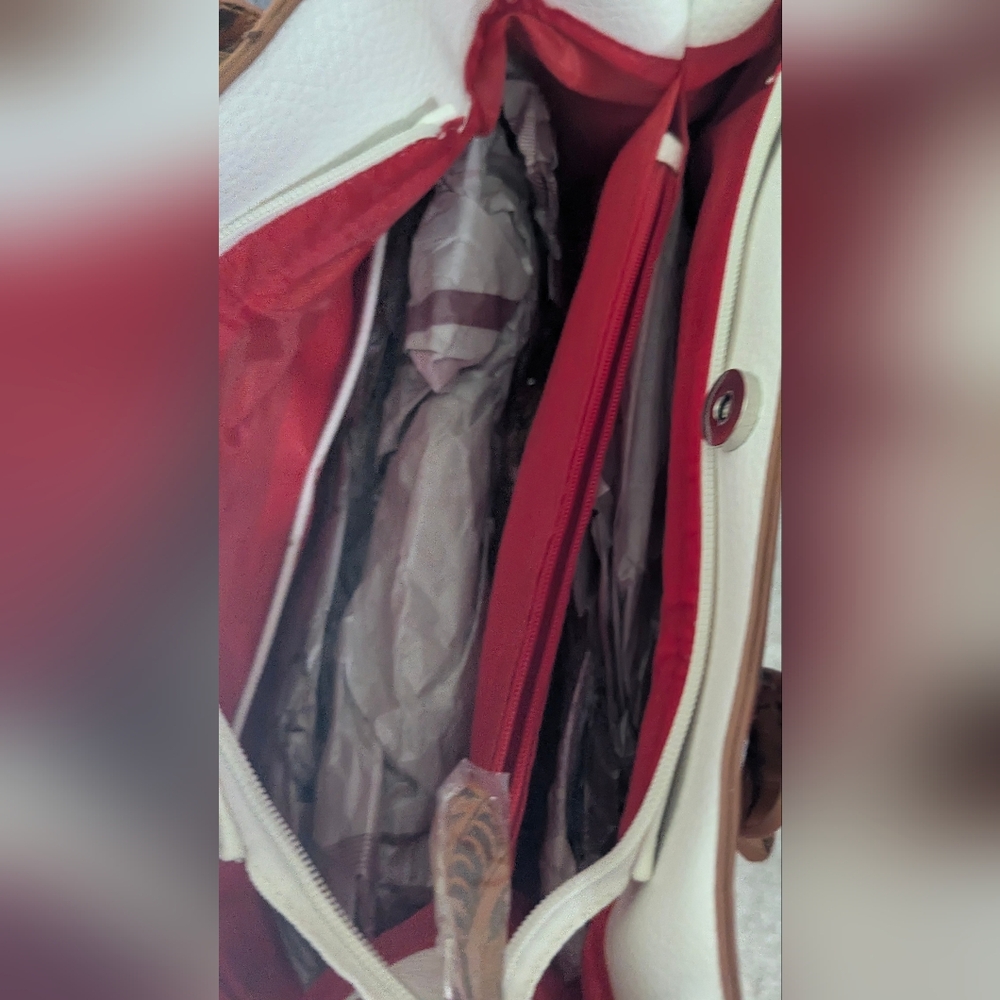 Source Unknown Red And White Chevron Satchel - image 6